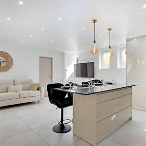 Apartment Cosy 4p-1br Flandre-crimee, Paris
