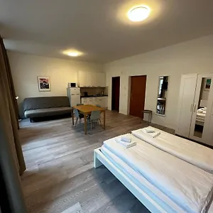 Hitrental Seefeld - Kreuzstrasse Zürich